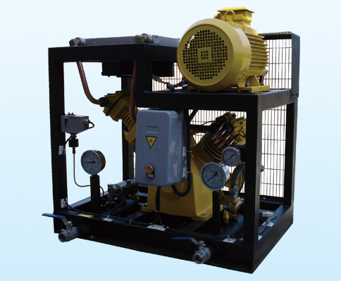Medium pressure oil-free gas compressor